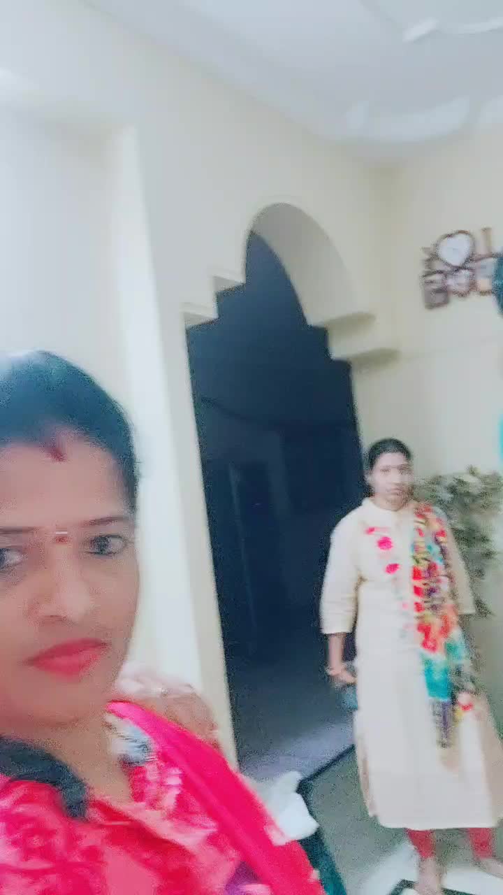 @Siri chowdary
