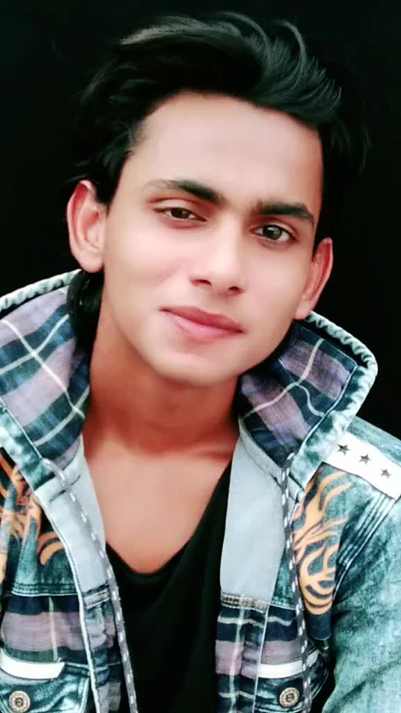 @Filmy Hero 😉