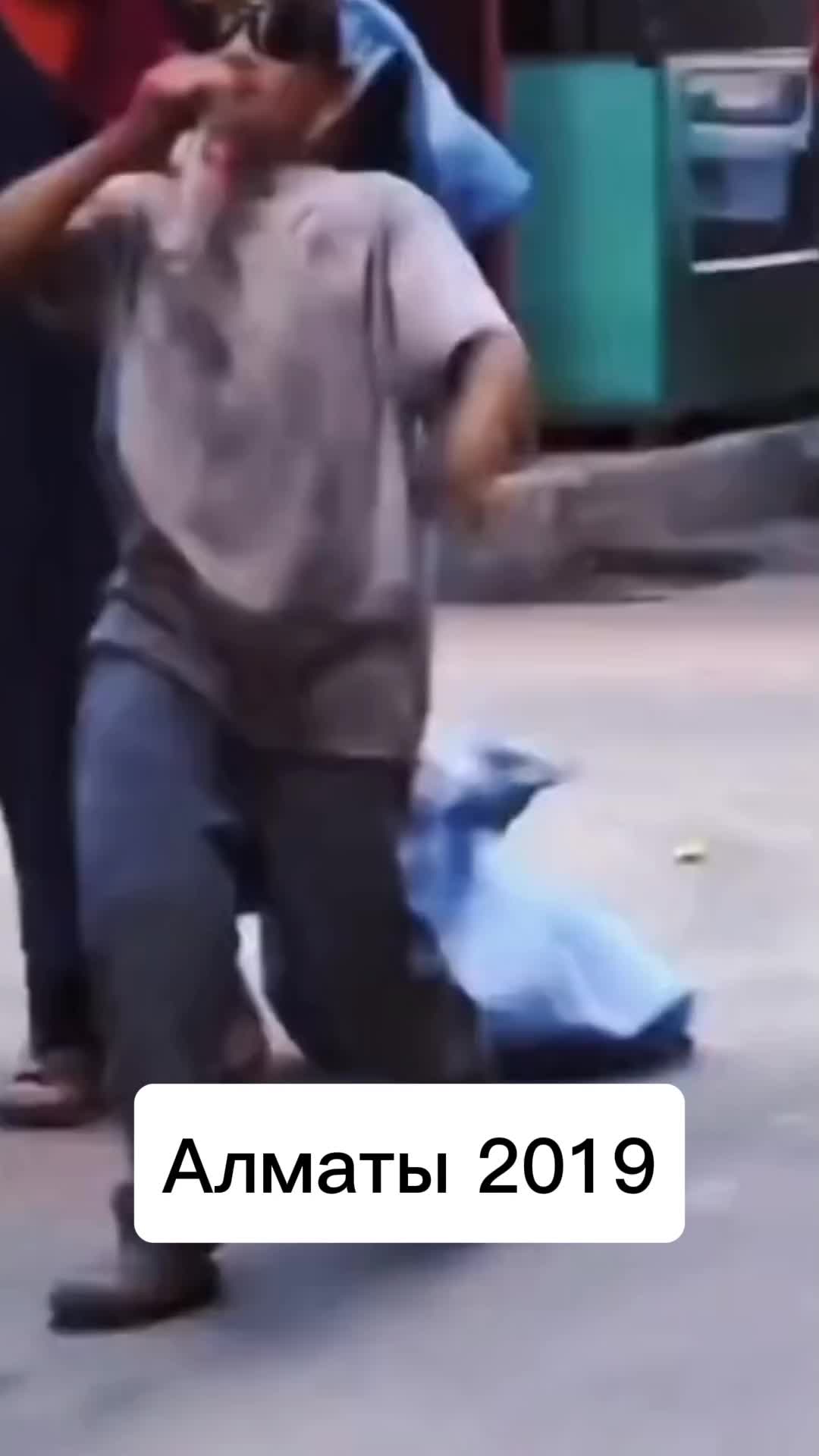 @Қаз/Таҷ