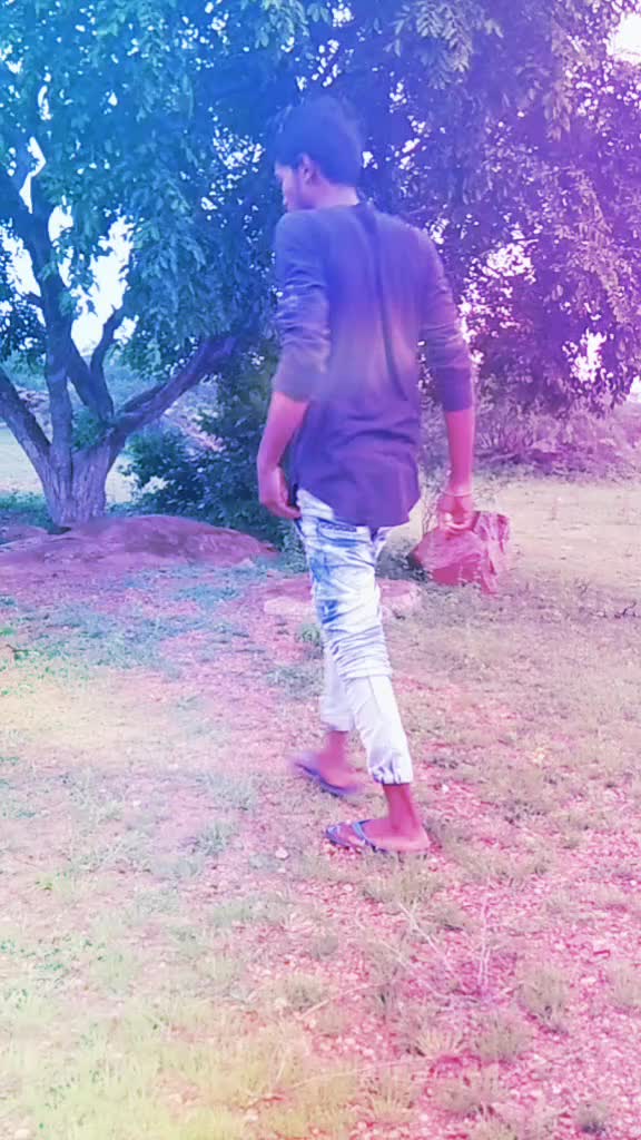 @user989111921557