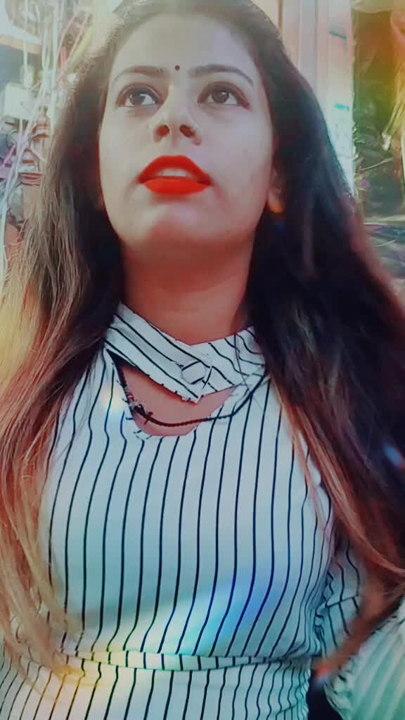 @👑Khushi Singh💝
