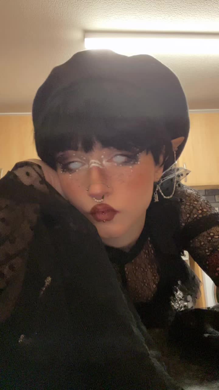 @Possibly_an_alien