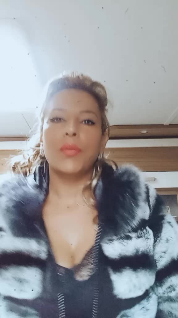 @melodie ❤️ ❤️ ❤️ 💋💋⚘️⚘️