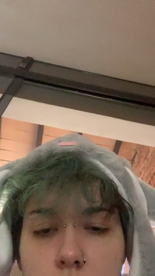 @ari :(