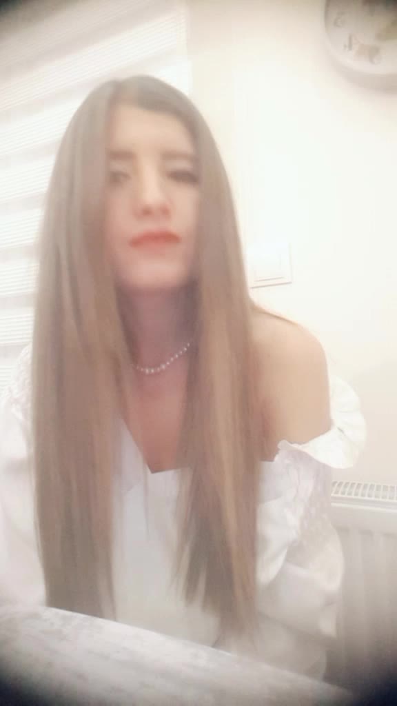 @Merve alakaz