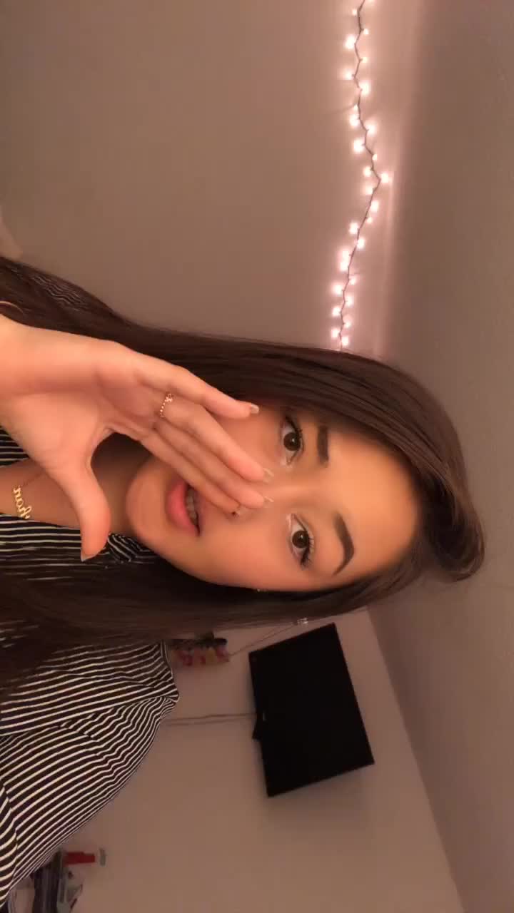 @kayahendricks