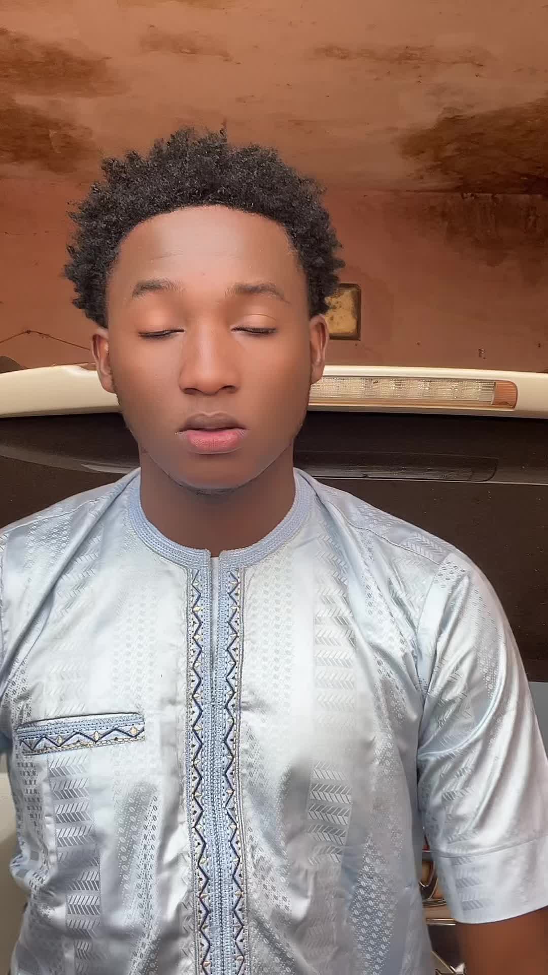 @Zhogono le Boss ❄️🦉