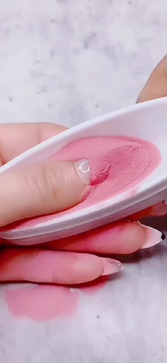 @Hinails