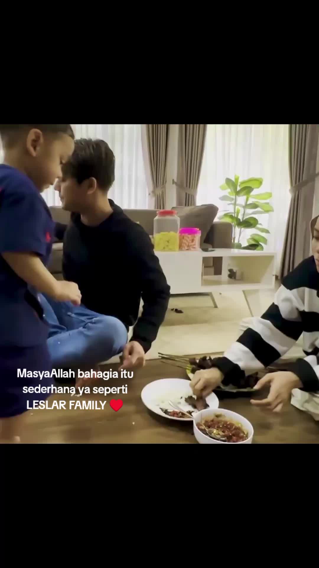 @Bunda Santy (leslarlovers)