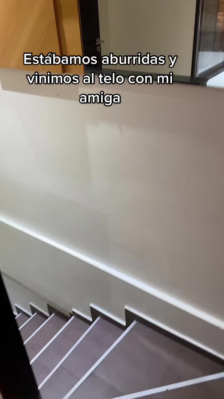 @Ariana_