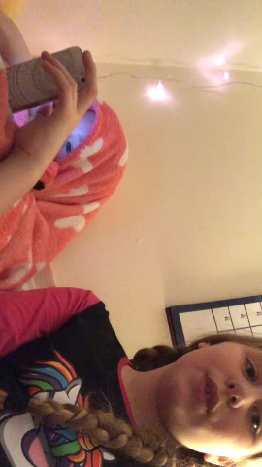 @Maddiejones_single