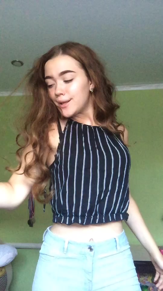 @𝔏𝔦𝔷𝔞_1208