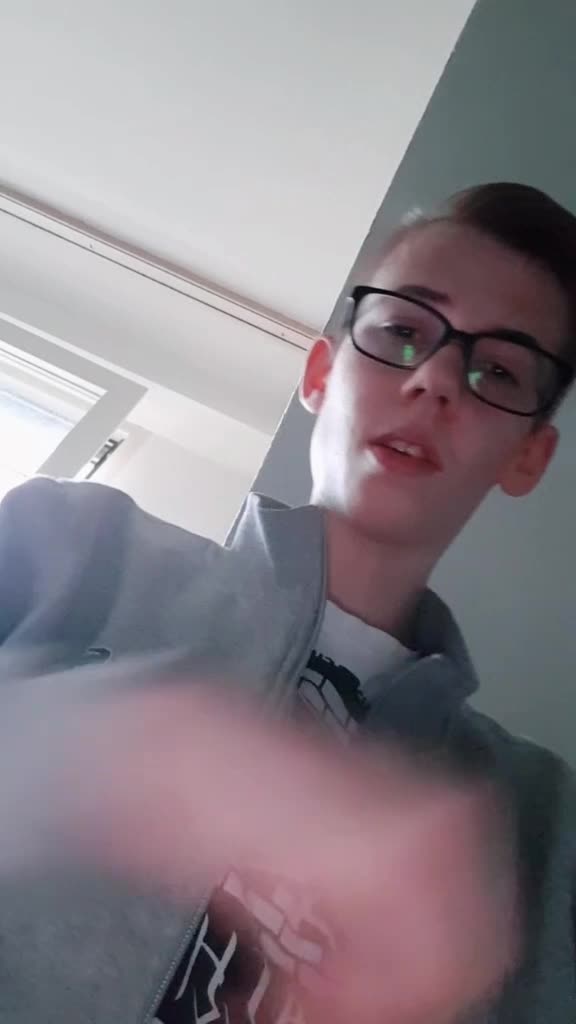 @CaptainLauchiLauchfinger