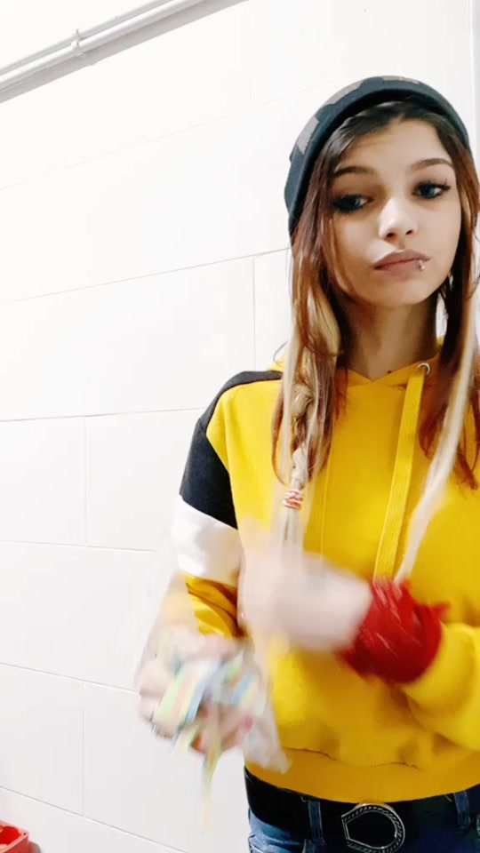 @ayca akkaya😋😎