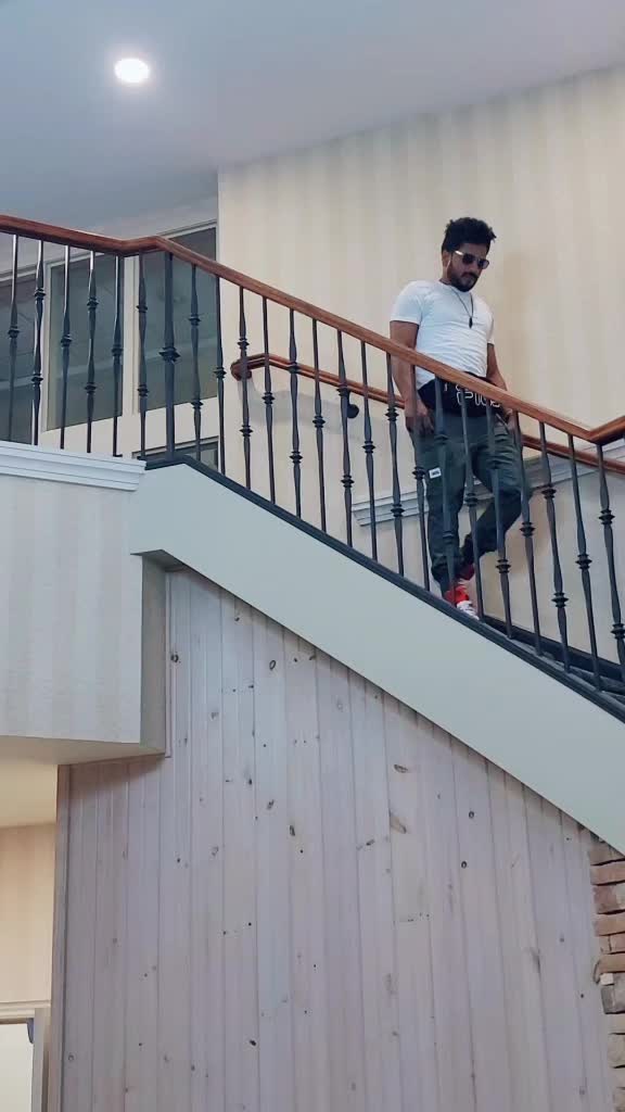 @Vijay🐅🇨🇦