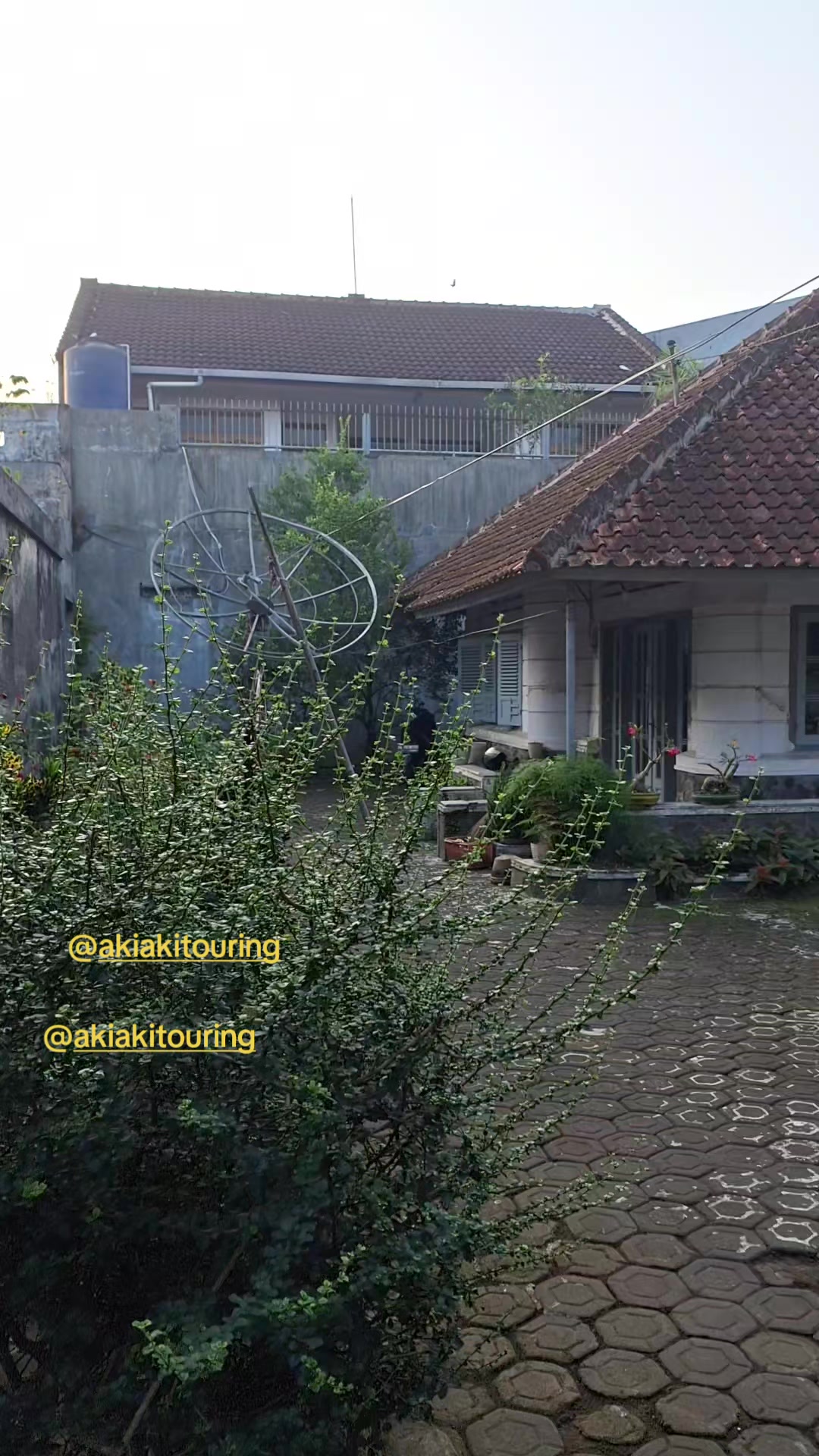 @akiakitouring