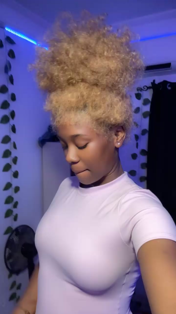 @&dagger;𝔏𝔢𝔞𝔱𝔦𝔠𝔦𝔞&dagger;💋