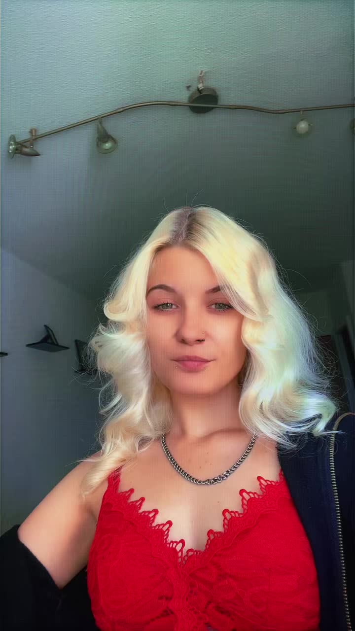 @Celine_cz