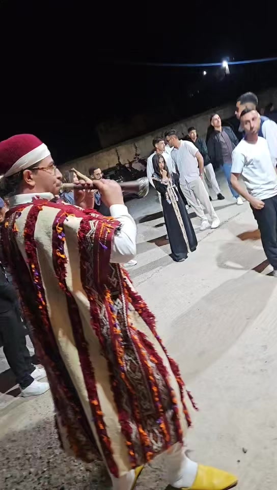 @Yassine Zekraoui