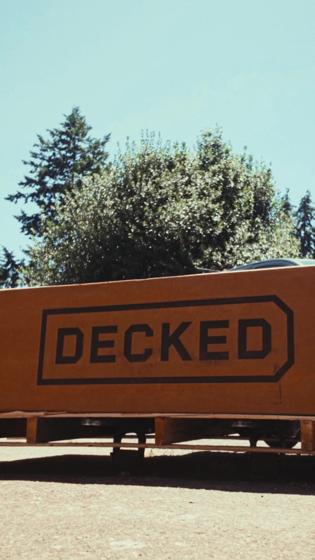 @DECKED