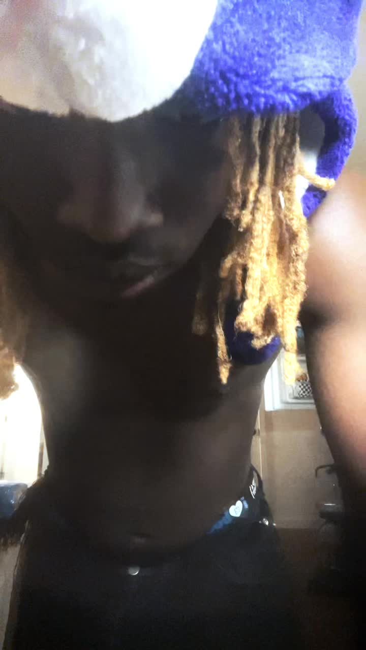 @👣