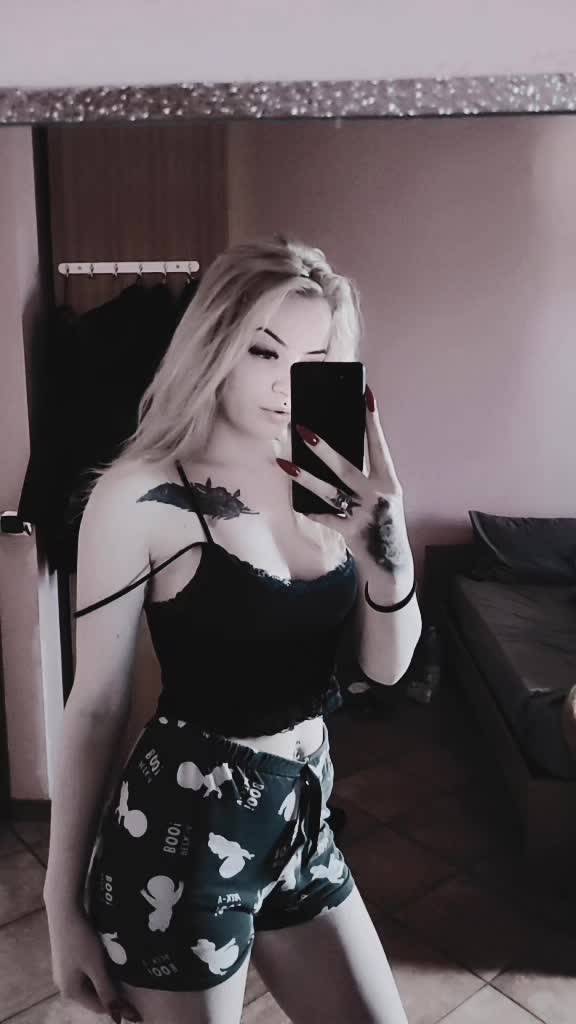 @Adryana🩷