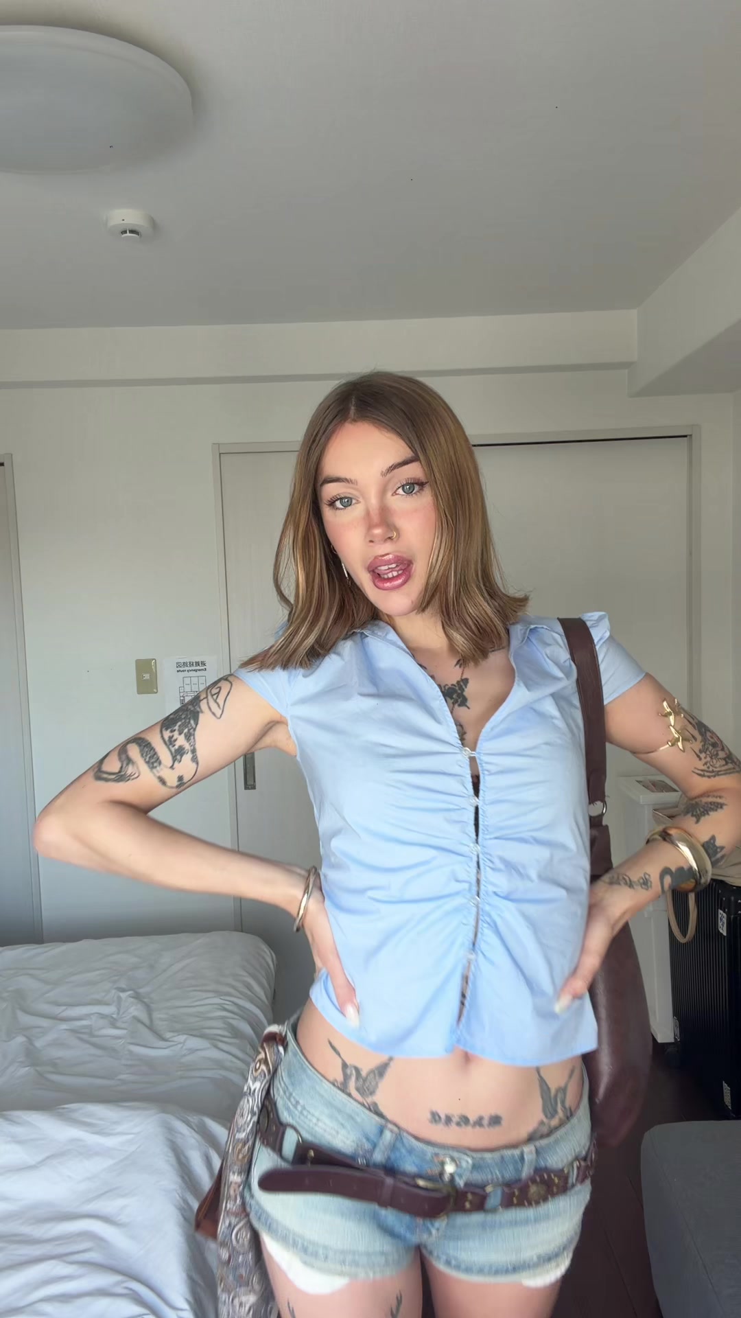 @Callmeambre