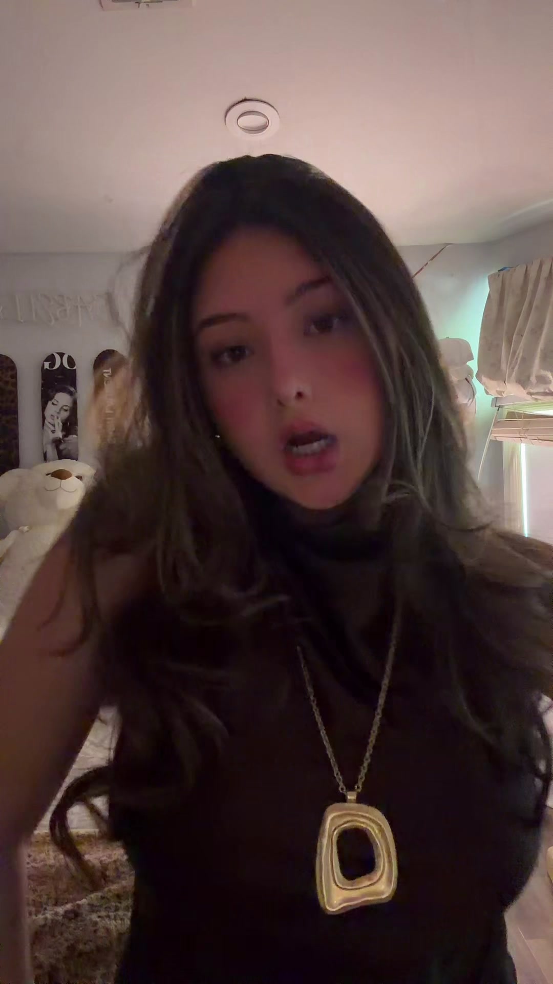 @Isabella