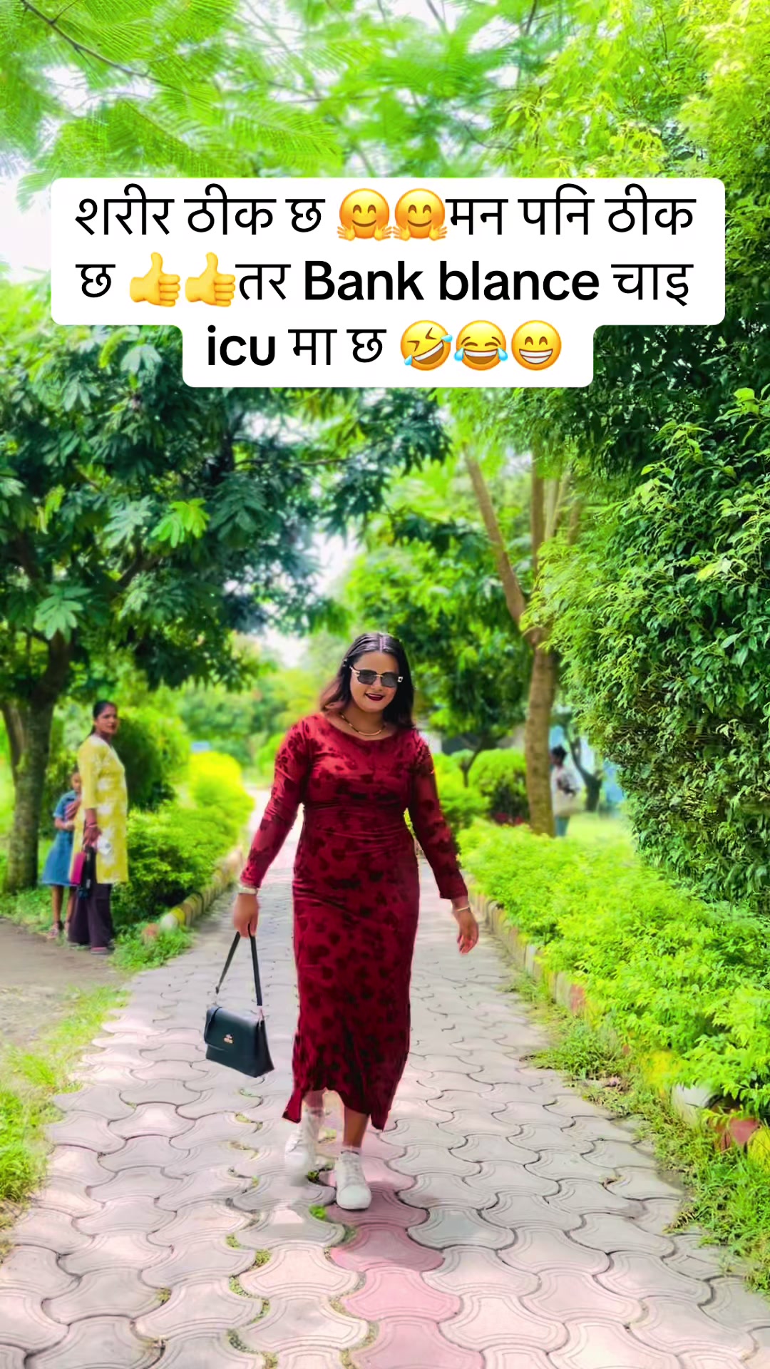 @IT'S ME KALPU👑👸🫶