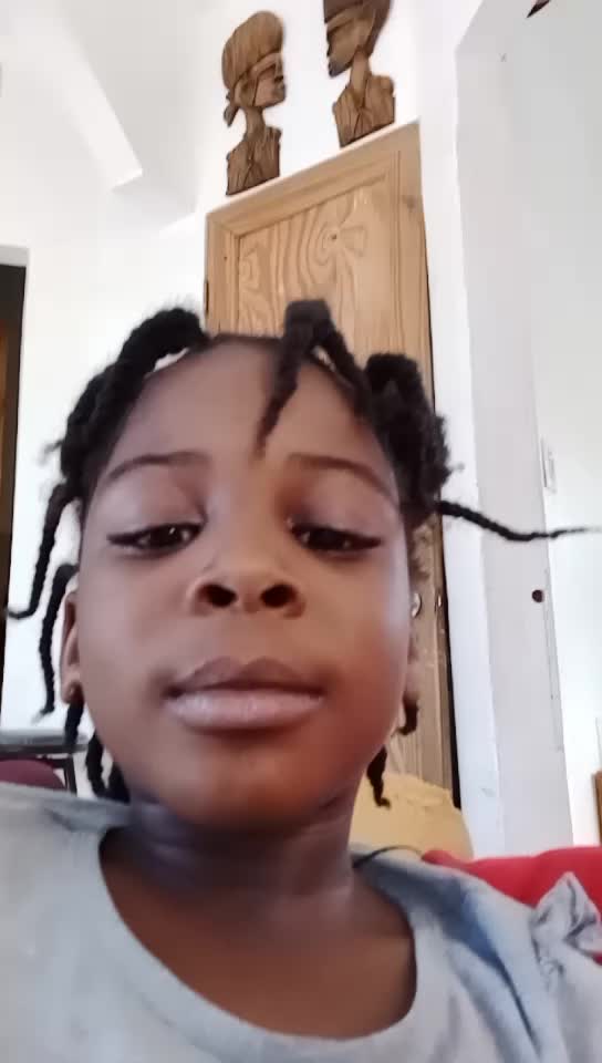 @danieshya