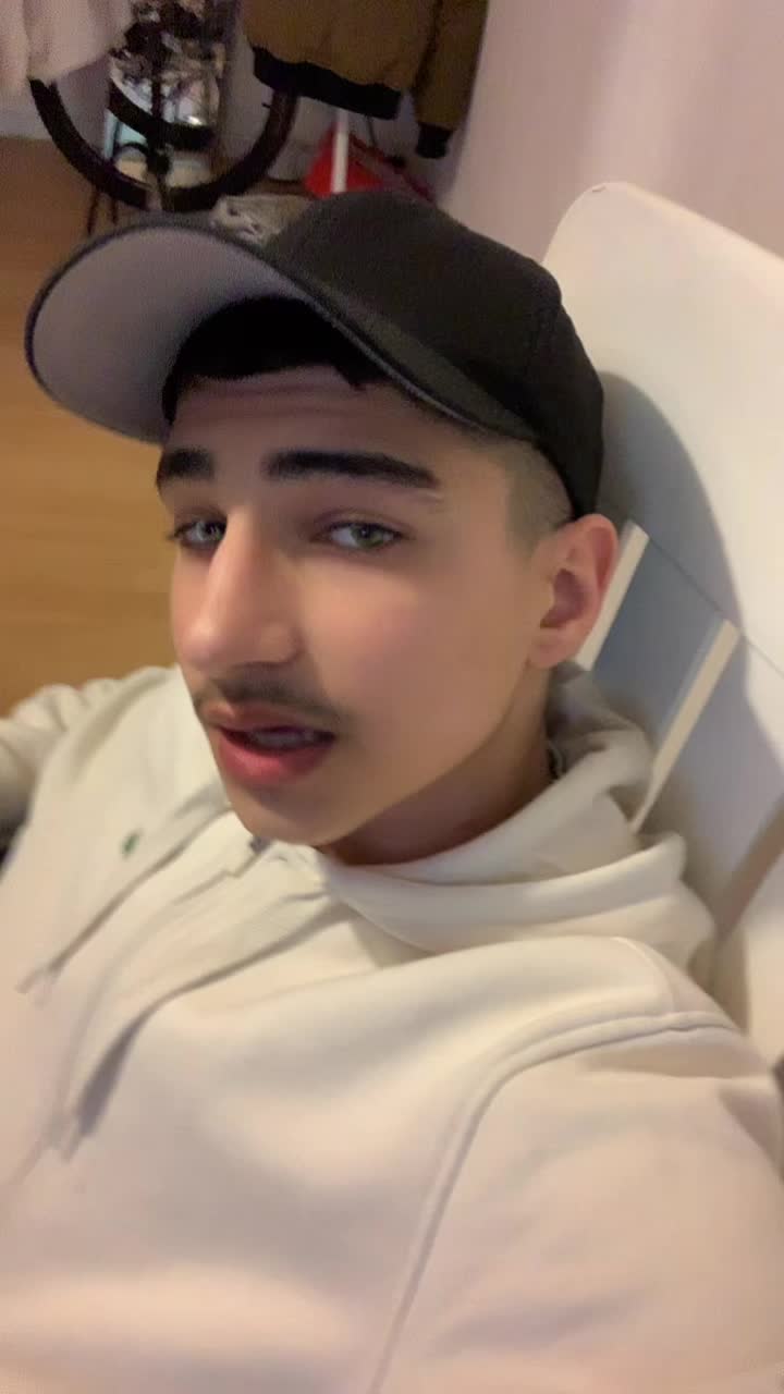 @…