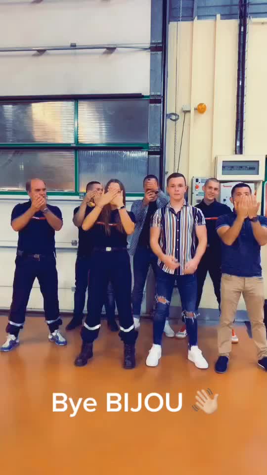 @Staaa