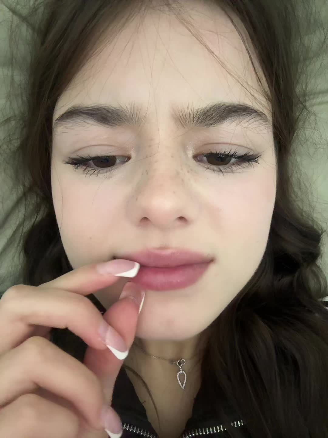 @xDshka
