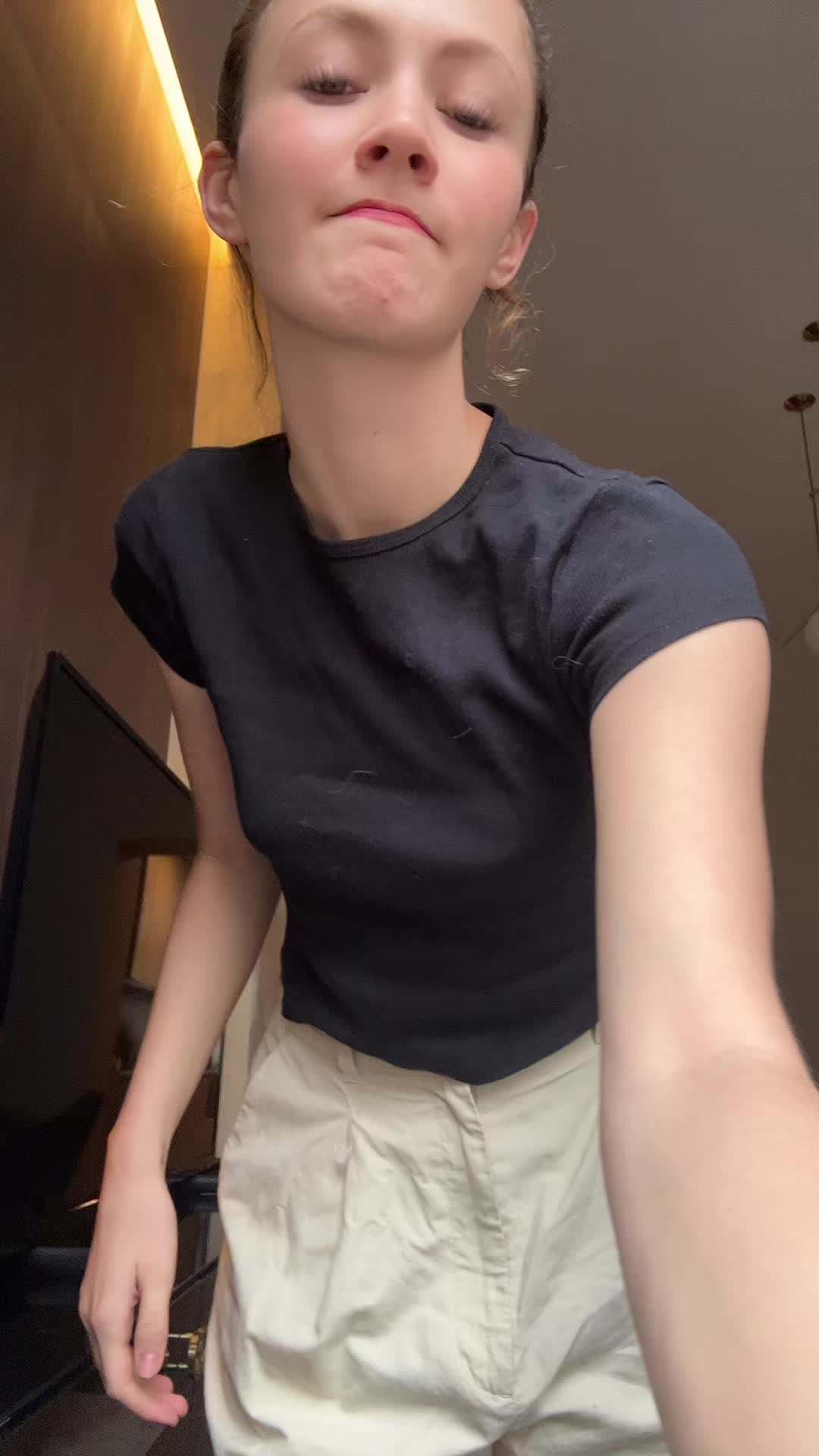 @irisapatow