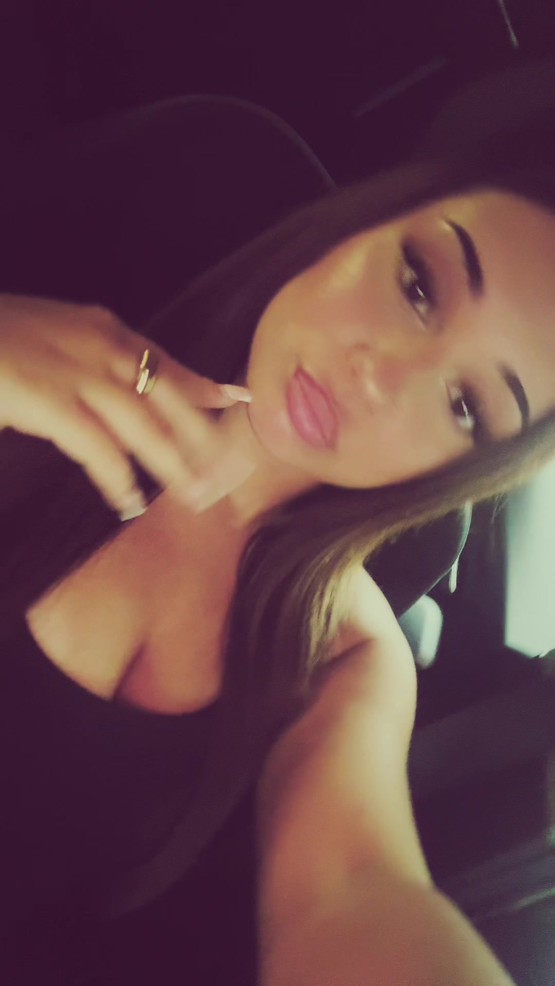 @𝐟𝐚𝐛𝐢𝐚𝐧𝐚