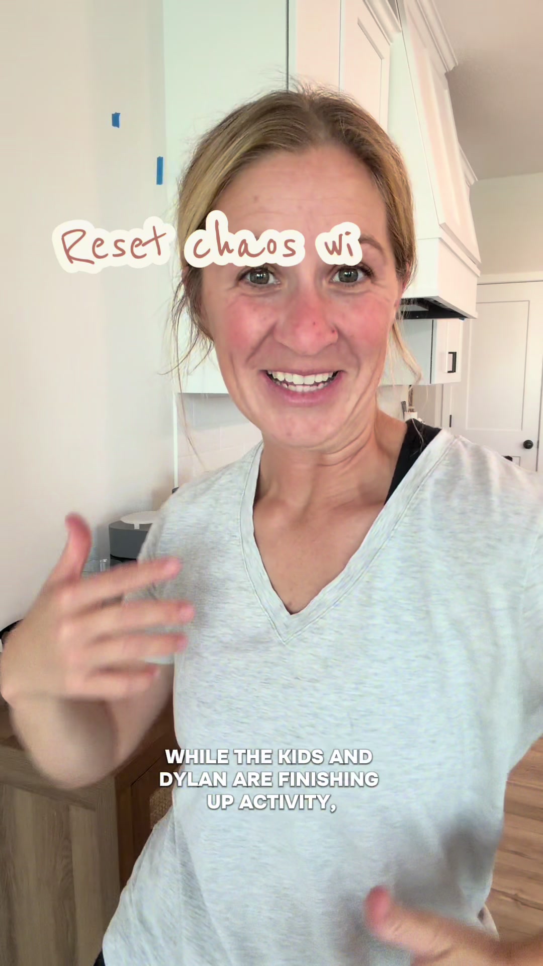 @momchats