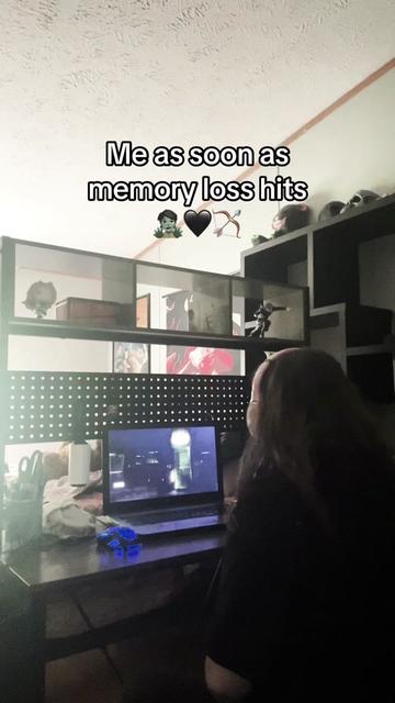 @🦇ℭ𝔥𝔩𝔬𝔢🥀