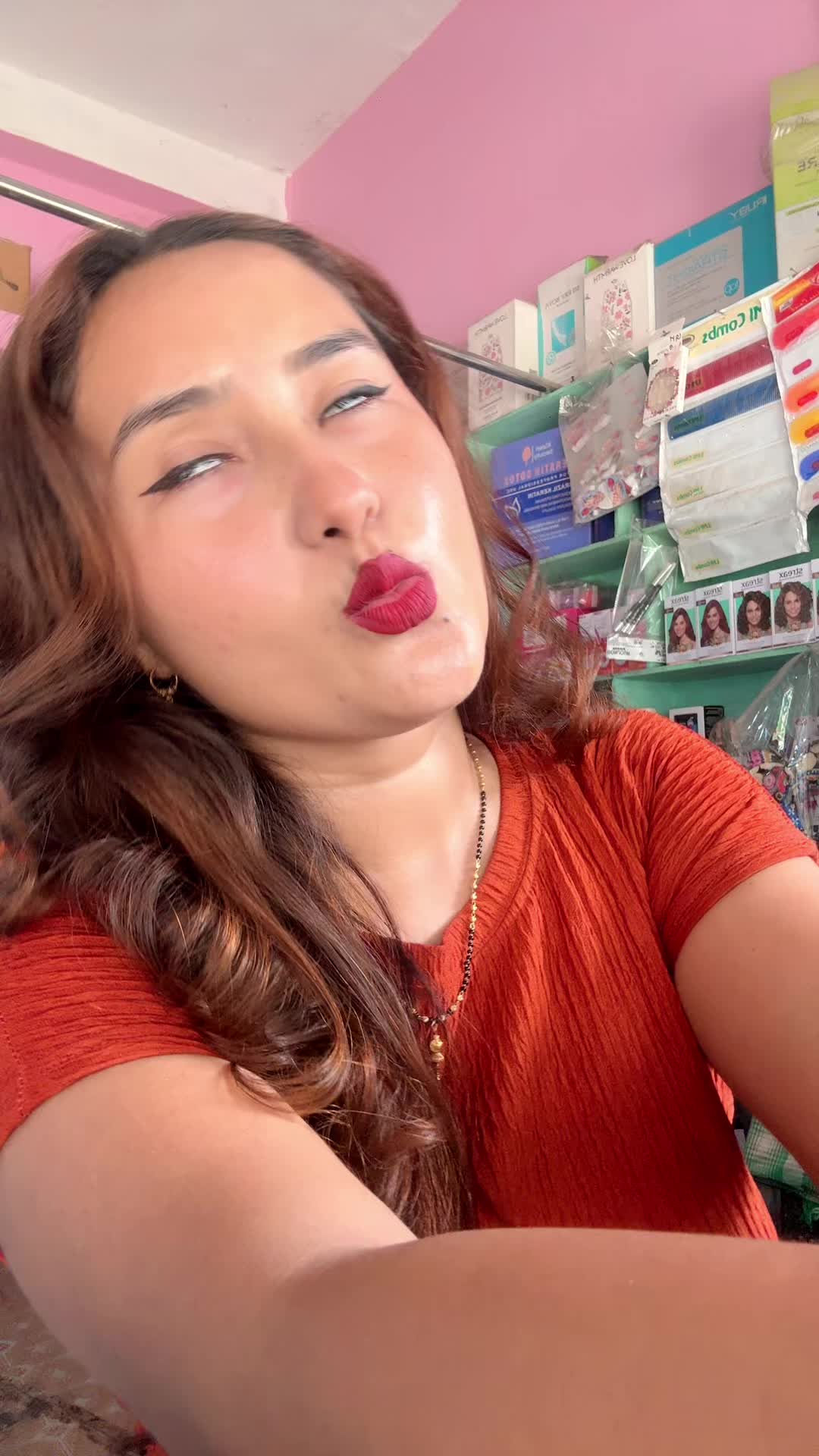 @sostika