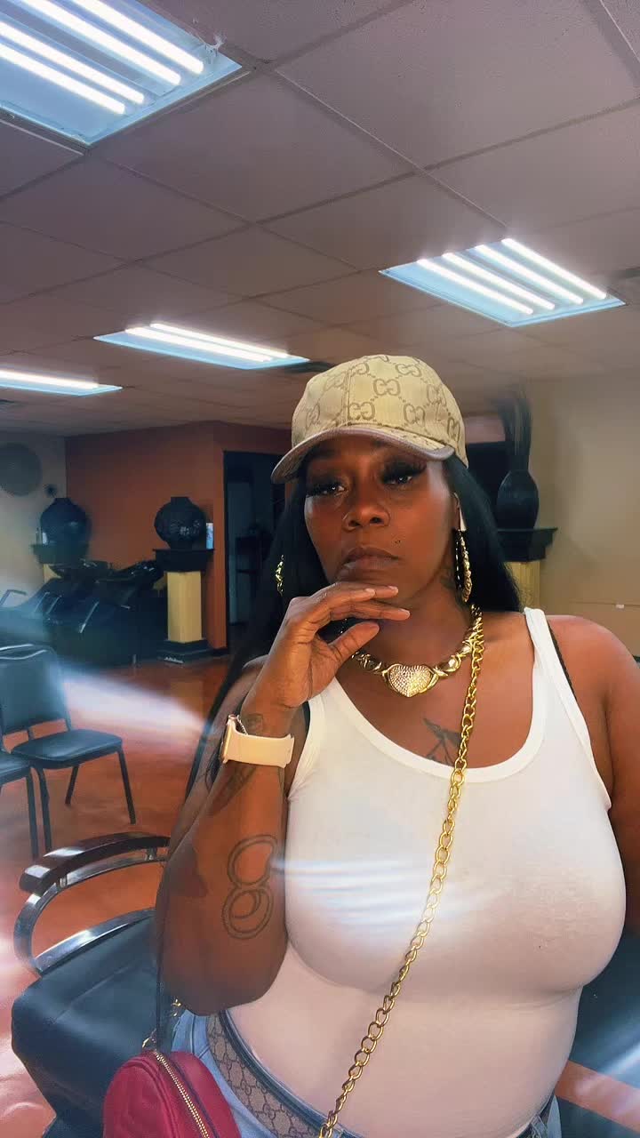 @MzchelleDahairstylist