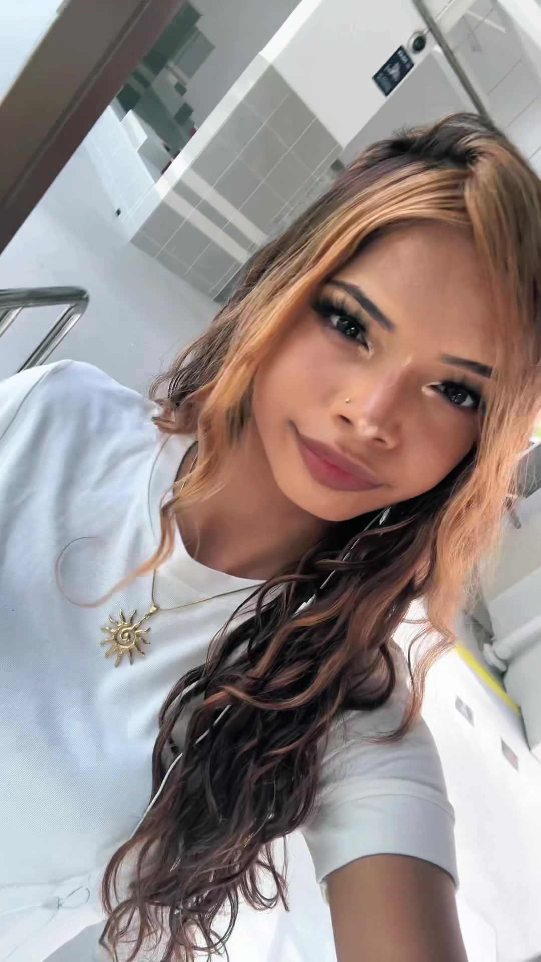@ᥫ᭡.