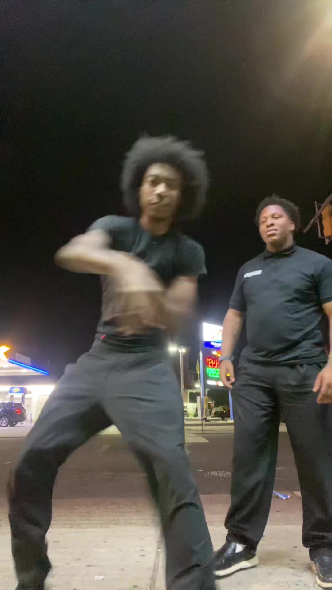 @💥