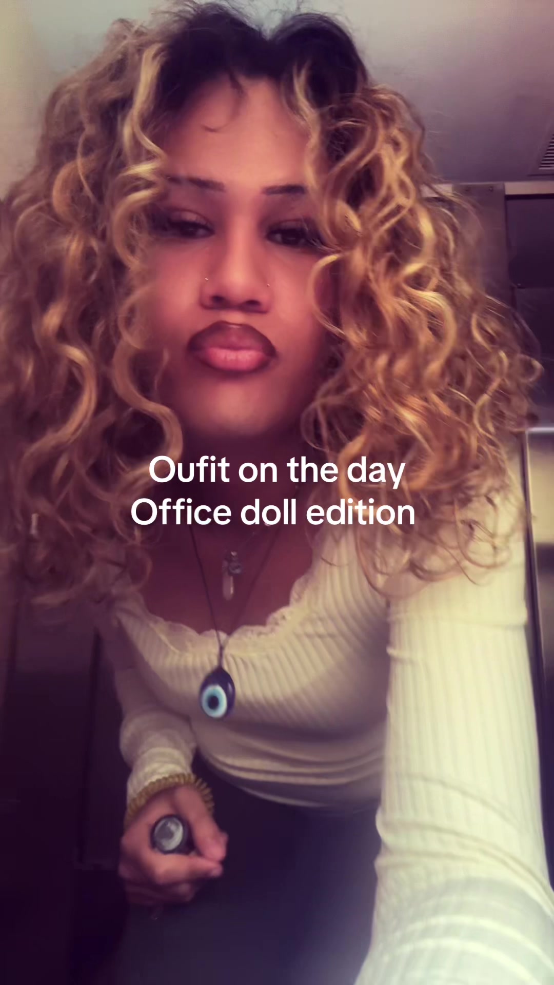 @ellesodivine