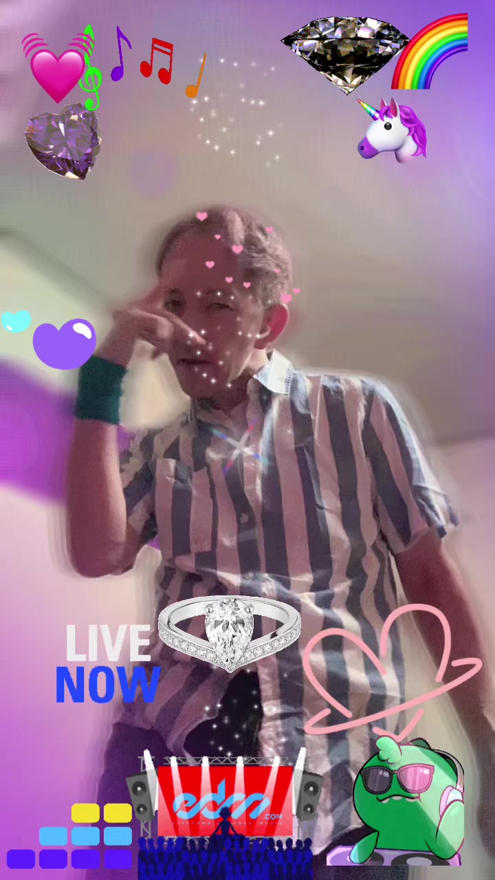 @💎Kouzou 🌈🟣