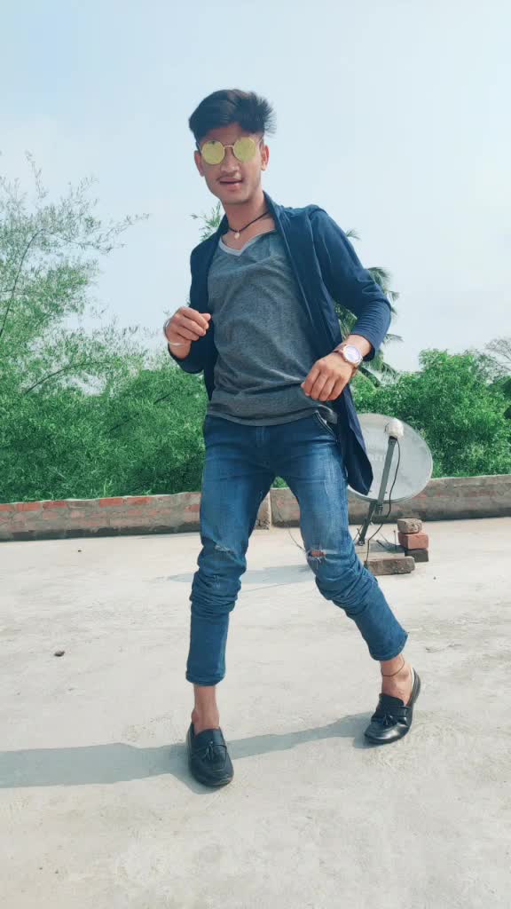 @Dillip😎
