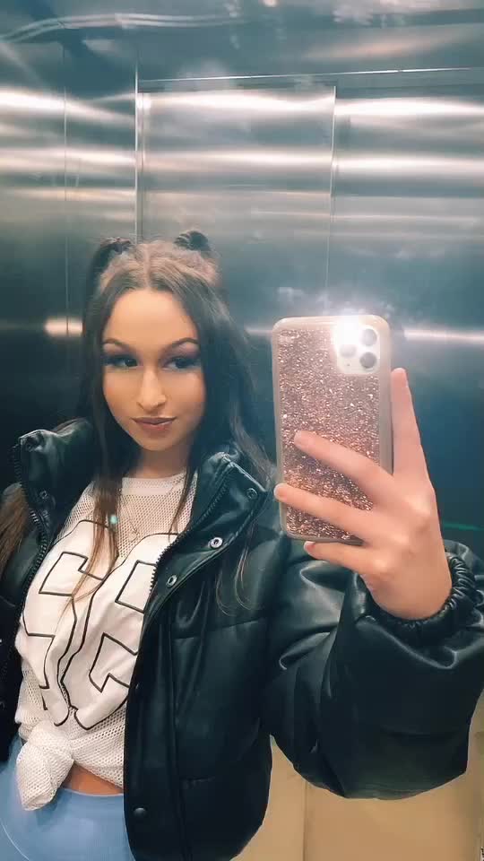 @Laura🥰