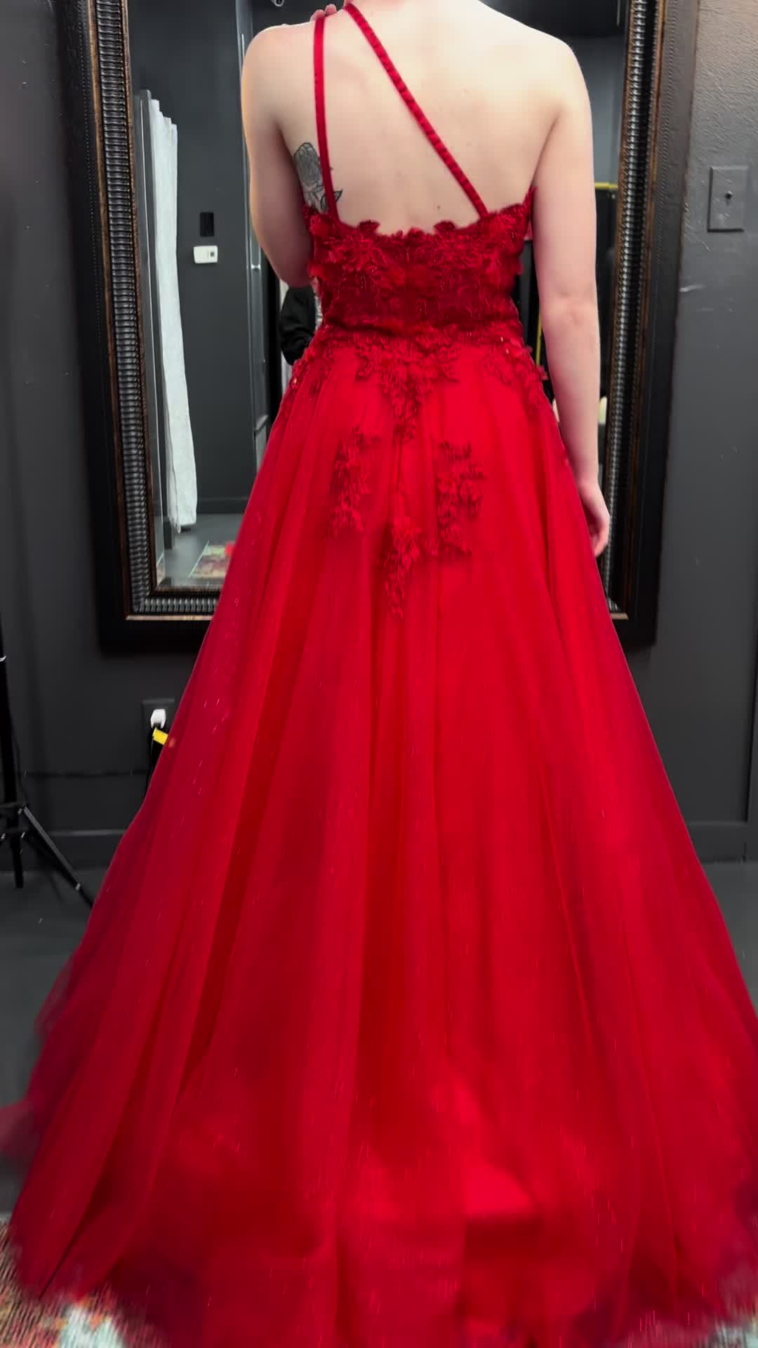 @27 Dresses Designer & Consign