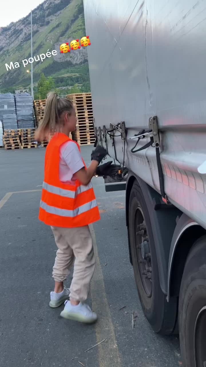 @Lora Scania