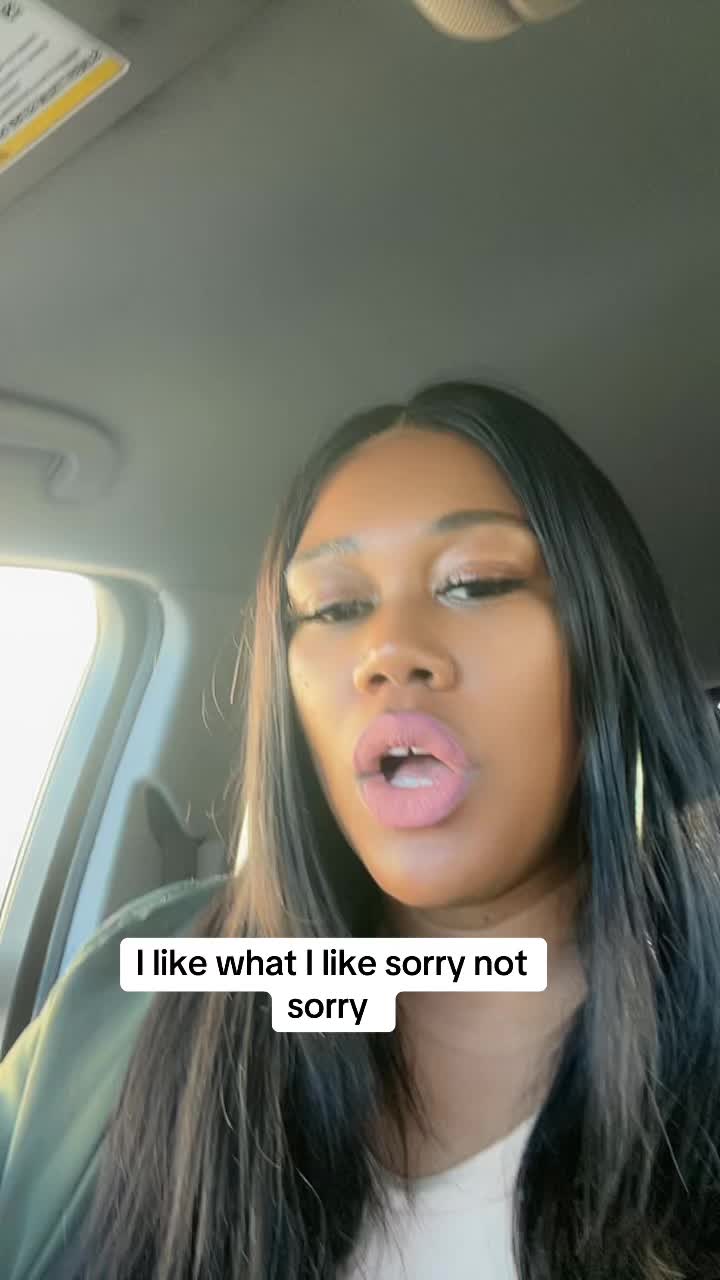 @The_Real_Lo