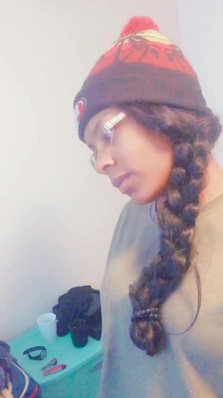 @Monèt🥰🤤