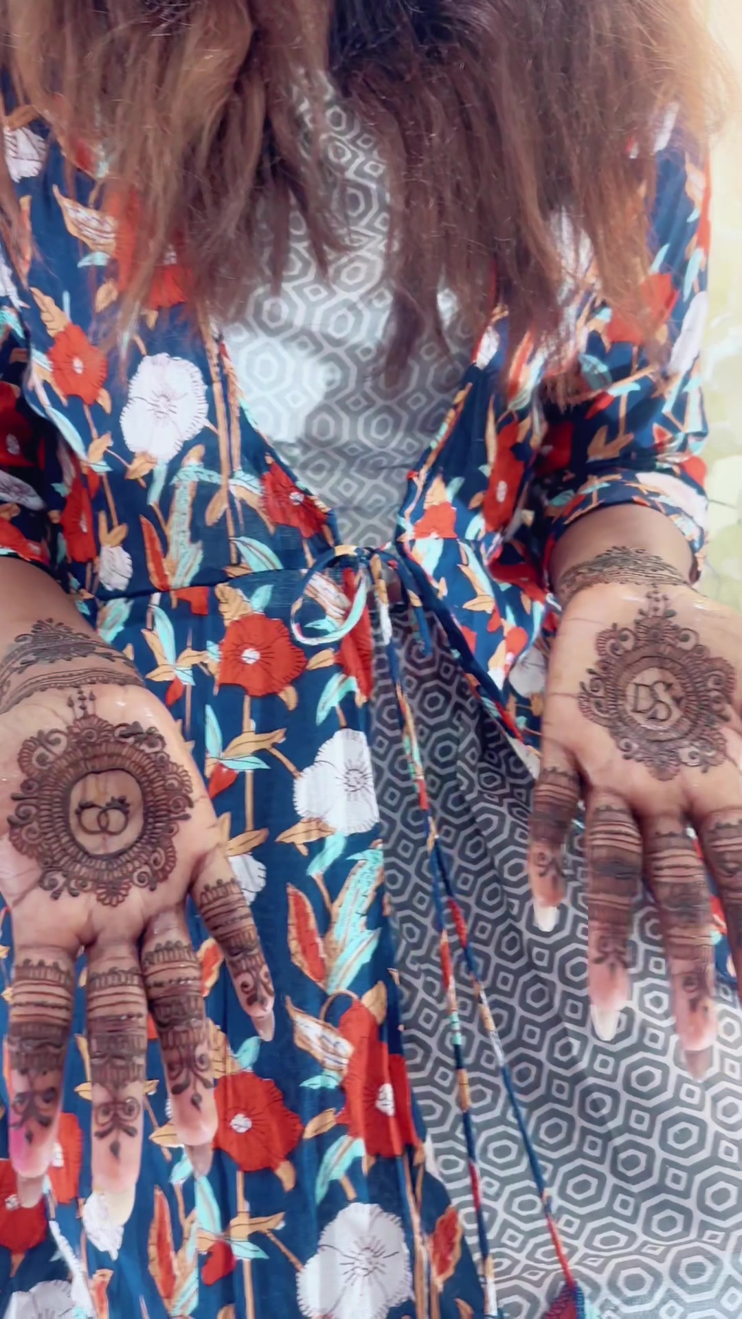 @Daisy Stains Henna